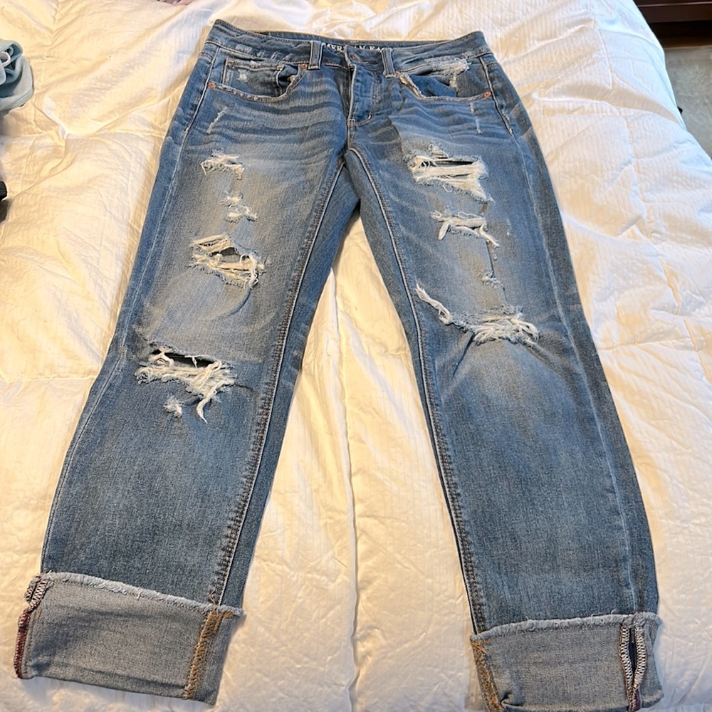 EUC AE Tomgirl jeans